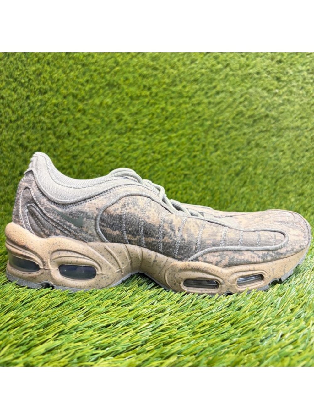 Nike Air Max Tailwind 4 Digi Camo Mens Size 8.5 Green Running Shoes Sneakers